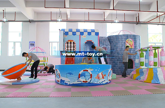 爱飞儿童游乐设备工厂一角图片10